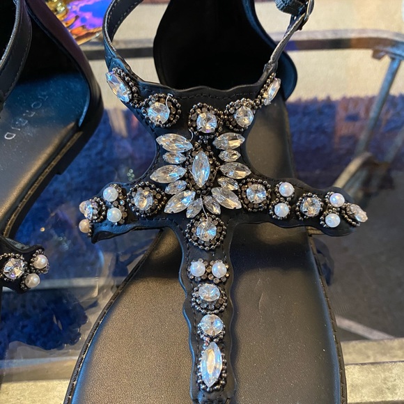 Beautiful - Picture 2 of 4